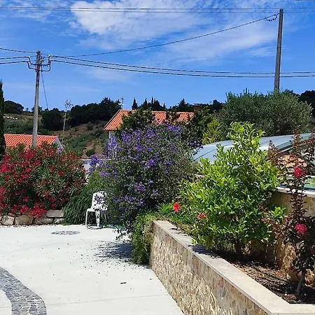 Kyrios Arts Atelier With Car And Private Swimming Pool